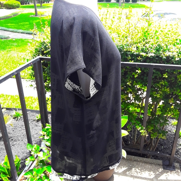 F&F Florence and Fred SHEER BLK/WHITE TOP SZ MED - Picture 3 of 4